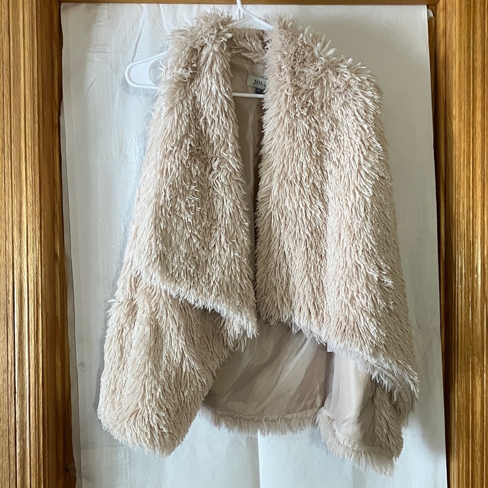 Jolt Boho Faux Fur Womans S Cascade Draped Cream Sleeveless Open Front Vest